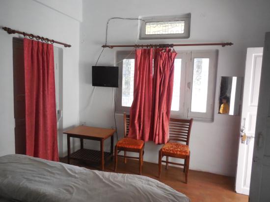 Hotel Kurmanchal